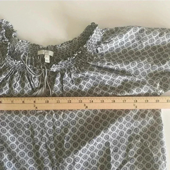 Joie 100% Silk Blouse Size Large - Picture 4 of 7